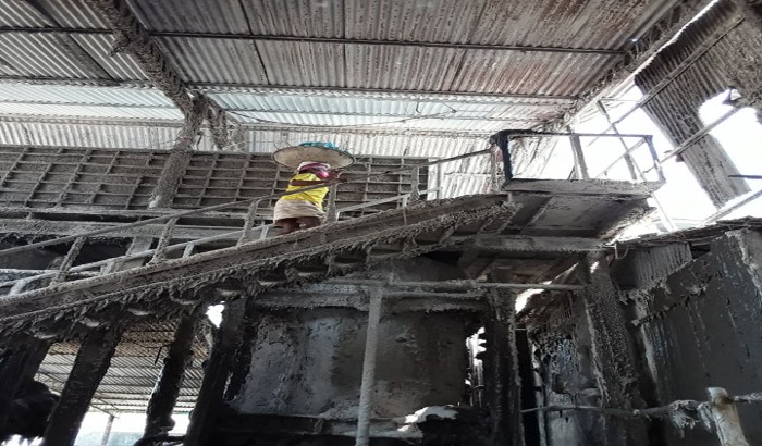সিরাজগঞ্জ বিসিকে সাবানের কাঁচামাল উৎপাদন  অব্যাহত রেখেছে জেবুন্নিসা কেমিক্যালস
